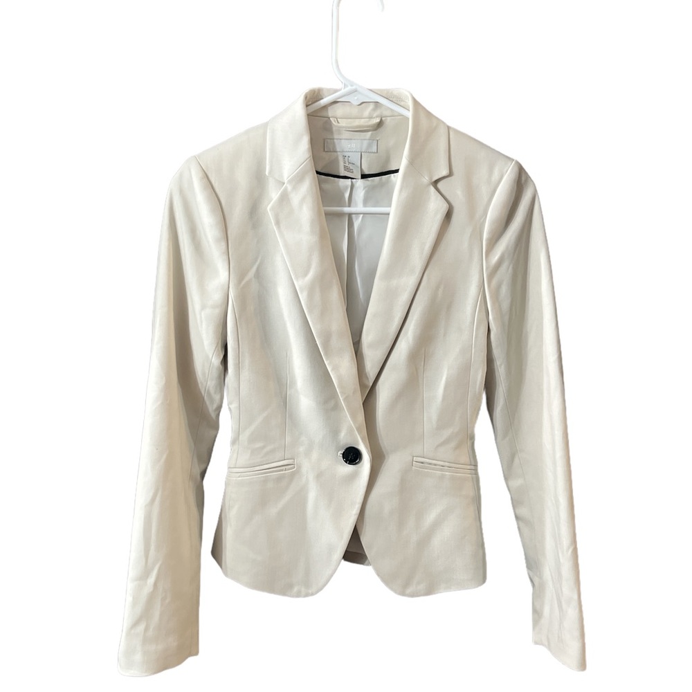 3/$30🖤H&M White Fitted Blazer Size 2